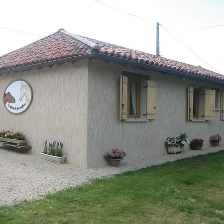 De La Jument Grise Holiday home *